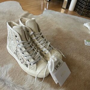 Christian Dior “Walk‘N’Dior high top sneakers